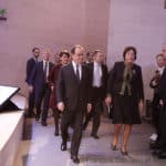 Arrivée de François Hollande dans l'Auditorium du Louvre